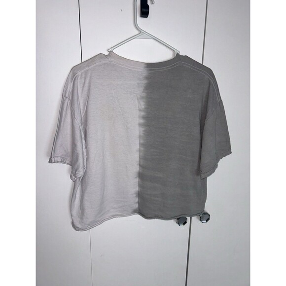 Tom and Jerry Graphic Cropped T-Shirt Women’s Size XL Gray Light Pink Raw Hem - Picture 5 of 6